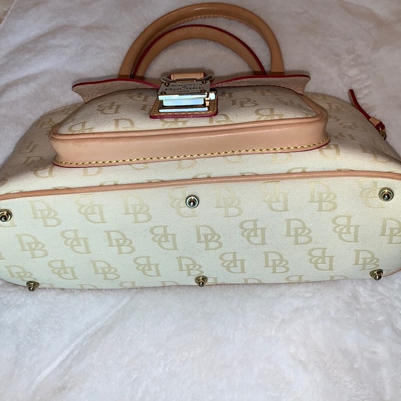 DOONEY & BOURKE SMALL DOMED POCKET SATCHEL - Picture 14 of 16